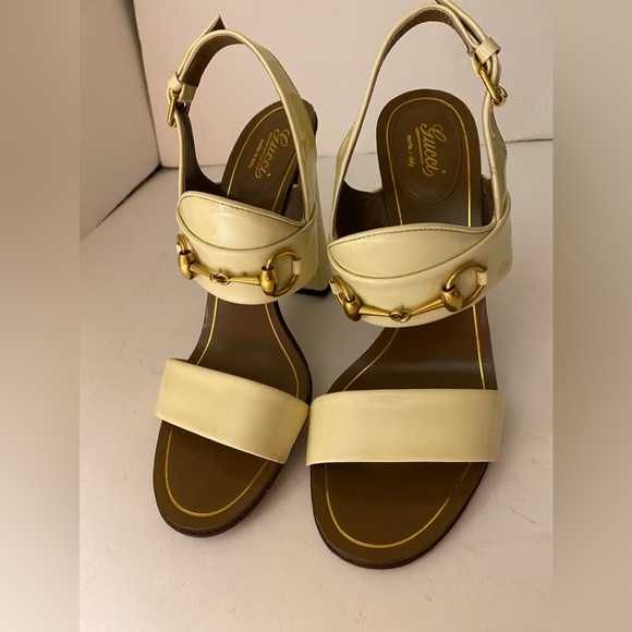 Gucci Women's Horsebit Sandal, Mystic White, Patent Leather Sz: EUR 39 US 9 - Picture 2 of 12